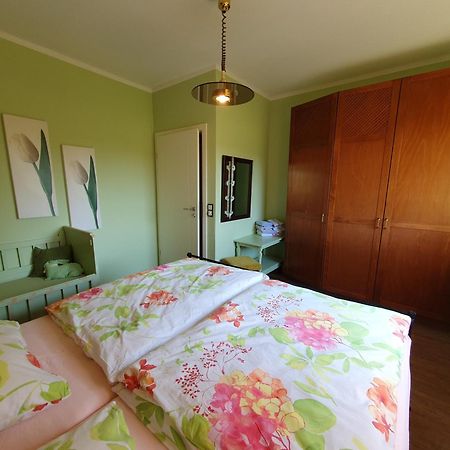 Ferienwohnung Am Traumgarten, 35646 Uplengen Екстериор снимка